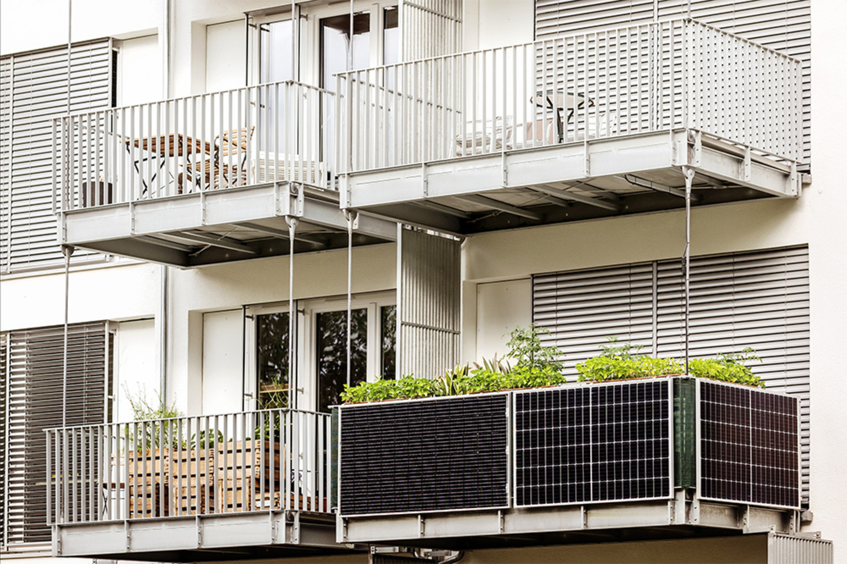 Balkon&shy;kraftwerk bei Kreuz GmbH in Meiningen-Dreissigacker